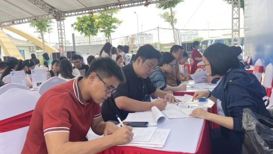Sửa đổi chính sách bảo hiểm thất nghiệp hướng tới hỗ trợ toàn diện cho lao động mất việc làm