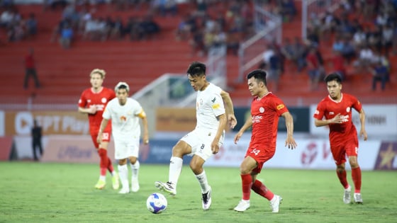 Vì sao bóng đá miền Trung, miền Nam sa sút ở V.League: Vấn đề nằm ở... 'tiền đâu”?