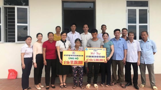 Những hộ nghèo có người bệnh tật, cần có chính sách hỗ trợ thế nào?