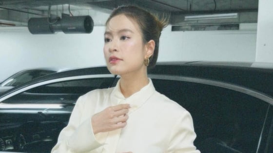 Hoàng Thùy Linh bất ngờ xuất hiện tại nhà Nghệ sĩ Nhân dân Công Lý, hé lộ mối quan hệ lâu năm