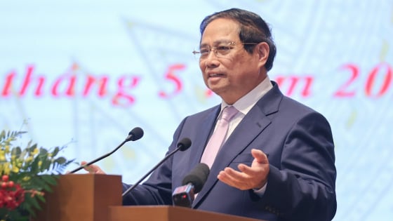 Thủ tướng: Giải quyết yêu cầu của doanh nghiệp trong 2 tuần,  'ỉm' đi là không được