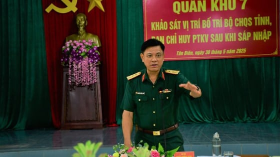 Lãnh đạo Quân khu 7 khảo sát nơi bố trí Ban chỉ huy phòng thủ khu vực, Bộ đội biên phòng khi sáp nhập tỉnh