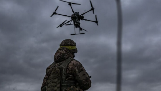 Ukraine phóng UAV tấn công 4 sân bay Nga, hơn 40 máy bay quân sự bị hư hại