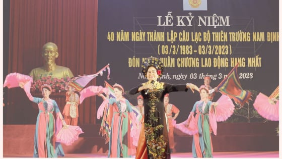 Nghệ sĩ Nhân dân quê Nam Định được Bộ trưởng Bộ Ngoại giao tặng thơ, 4 lần gặp Chủ tịch Hồ Chí Minh