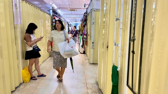 Cảnh tượng lạ lùng chưa từng thấy ở trung tâm mua sắm nổi tiếng bậc nhất Sài Gòn