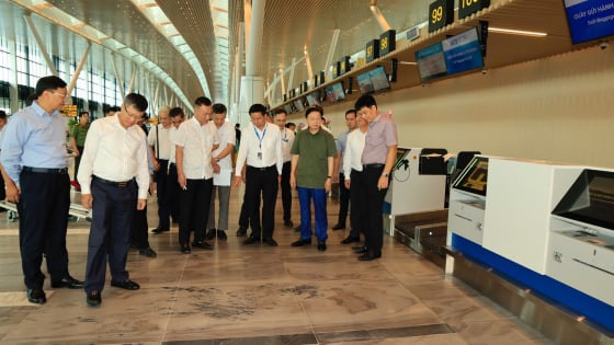 Phó Thủ tướng lệnh “xử lý triệt để” việc rò nước ở nhà ga T3 Tân Sơn Nhất
