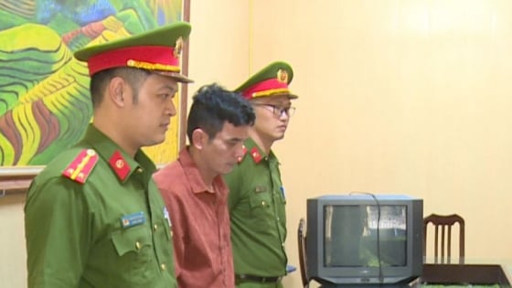 Công an Thái Bình bắt đối tượng sản xuất hàng tấn thành phẩm bò khô, heo cháy tỏi không được cấp chứng nhận vệ sinh an toàn thực phẩm
