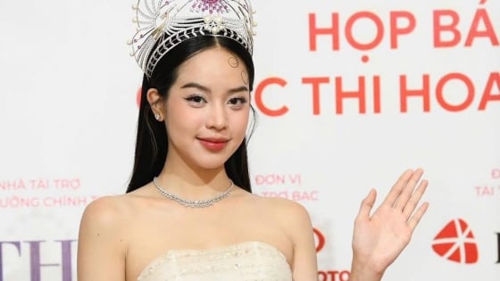 Ai đang rót hàng chục tỷ cho hoa hậu Việt?