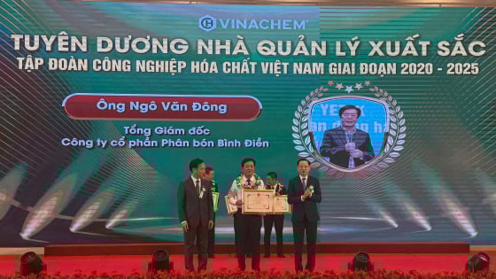 Ông Ngô Văn Đông được vinh danh Nhà lãnh đạo xuất sắc của Tập đoàn Hóa chất Việt Nam giai đoạn 2020 - 2025