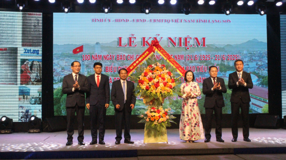 Lạng Sơn long trọng kỷ niệm 100 năm Ngày Báo chí cách mạng Việt Nam và vinh danh những đóng góp của đội ngũ những người làm báo