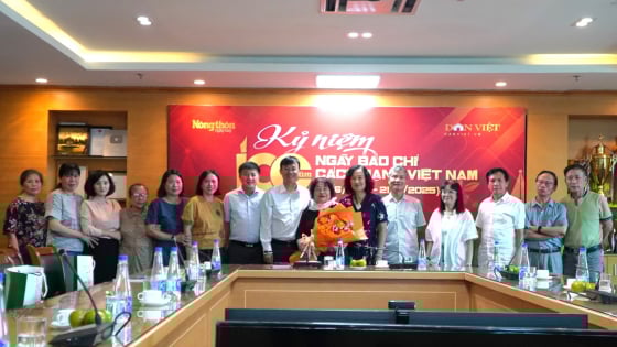 Báo Nông thôn Ngày nay/Dân Việt gặp mặt cán bộ hưu trí nhân kỷ niệm Ngày Báo chí cách mạng Việt Nam 21/6