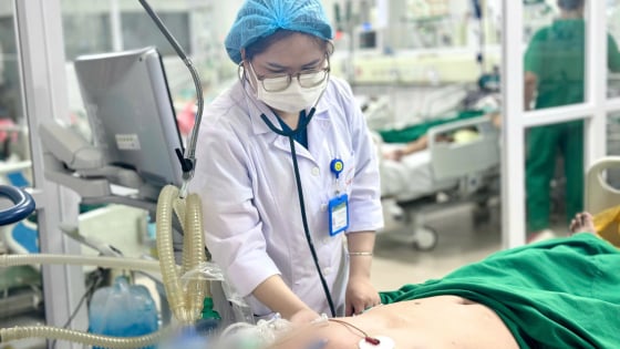 Uống 500ml rượu mỗi ngày, người đàn ông suýt mất mạng