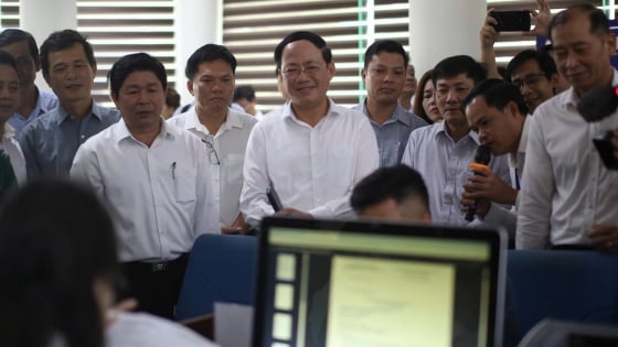 Bình Định ngày đầu tiên 'chạy thử' chính quyền hai cấp: Chủ tịch tỉnh cam kết không để dân chờ đợi, không còn cửa ‘xin – cho’