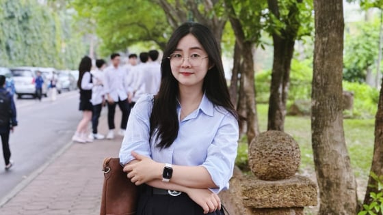 Cô giáo từng là thủ khoa 'bật mí' trọng tâm ôn thi môn Giáo dục Kinh tế và Pháp luật kỳ thi tốt nghiệp THPT 2025 đạt điểm tuyệt đối