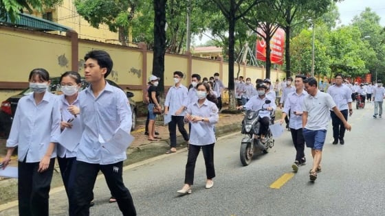 Cận kề ngày sáp nhập Nam Định, Hà Nam, kỳ thi tốt nghiệp THPT ở Ninh Bình sẽ diễn ra thế nào?
