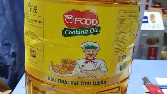 Vụ dầu ăn chăn nuôi thành dầu ăn cho người: Nguy cơ có chất độc hại ảnh hưởng đến sức khỏe