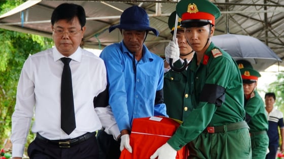 Kiên Giang tổ chức truy điệu, an táng 32 hài cốt liệt sĩ quân tình nguyện Việt Nam