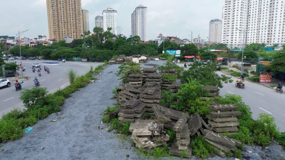  Sau chỉ đạo của Chủ tịch UBND TP Hà Nội, dự án xây cầu vượt xóa 'điểm đen' ùn tắc giao thông vẫn vướng mặt bằng