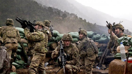 Các đồng minh NATO thấp thỏm lo sợ khi ông Trump có động thái bất ngờ trong quân đội