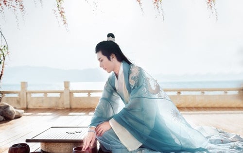 Vị hoàng đế Trung Hoa bị mẹ phế truất khỏi ngai vàng, vợ 'cắm sừng', con gái đầu độc chết