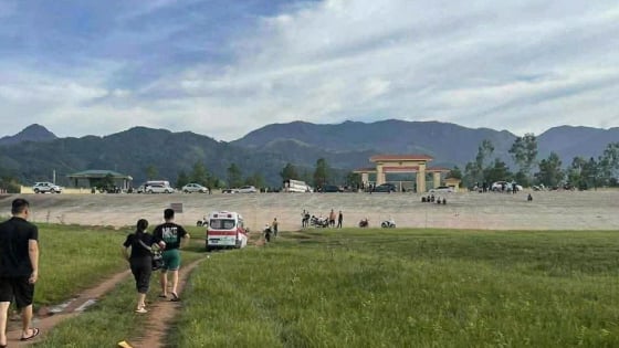 Ô tô bị ngập nước khi đi vào lòng đập ở Quảng Ninh, cặp vợ chồng tử vong 