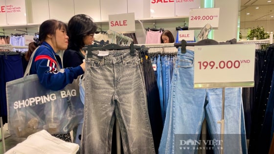 Ngày đẹp 7/7, các thương hiệu đua giảm giá tới 70%, điện thoại mới ra mắt cũng ưu đãi sốc