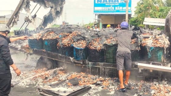 Đã xác định danh tính 2 nạn nhân xấu số trong vụ tai nạn giao thông nghiêm trọng ở Cà Mau