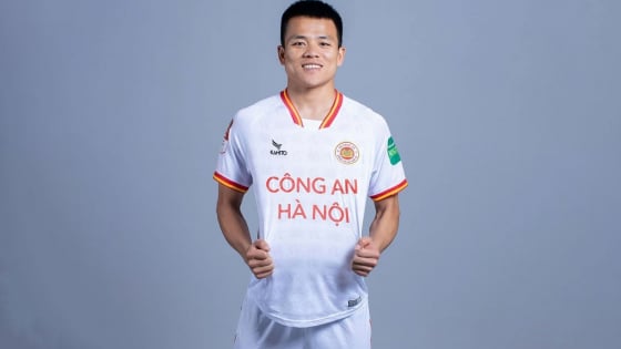 Tiền vệ CLB CAHN: Chiều cao khiêm tốn, từng sang Nhật Bản chơi bóng