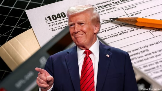 Ông Trump tấn công hai đồng minh lớn bằng mức thuế mới