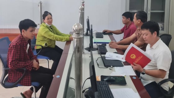 Yếu tố nào đóng vai trò then chốt để vận hành bộ máy chính quyền địa phương hai cấp ở Lào Cai đạt hiệu quả?