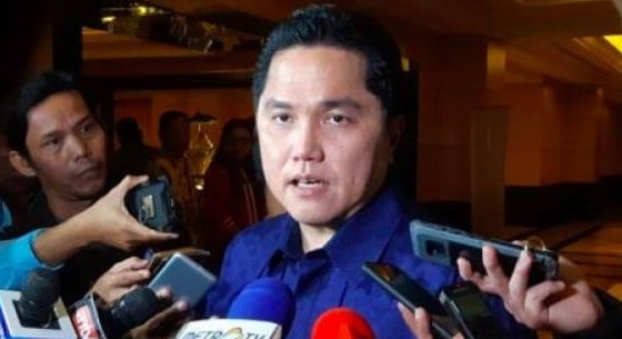 Chủ tịch LĐBĐ Indonesia bị FIFA 'tuýt còi'