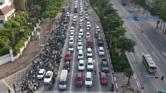 Hà Nội cấm xe máy xăng vào năm 2026: Bài học quốc tế nào cho Việt Nam?
