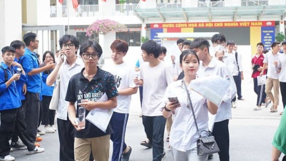 Bao nhiêu điểm đậu tốt nghiệp THPT 2025, điểm liệt thi tốt nghiệp THPT 2025 là mấy điểm?