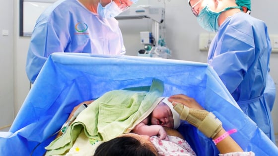 Bộ Y tế đề xuất hơn 151 tỷ đồng hỗ trợ các gia đình sinh 2 con gái: Chuyên gia chỉ ra thách thức