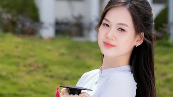 Thủ khoa đạt 30/30 điểm đến từ Phú Thọ nhận 'cơn mưa lời khen' vì quá xinh, là lớp trưởng giỏi toàn diện