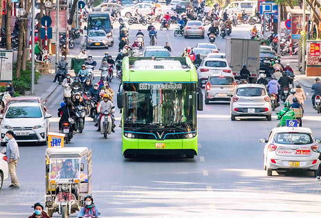 Hà Nội ưu tiên nguồn lực ngân sách, đẩy nhanh chuyển đổi giao thông xanh