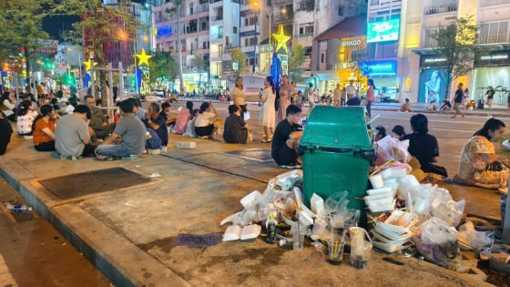 Xử lý ô nhiễm môi trường: TP.HCM chỉ đạo cung cấp đường dây nóng để người dân phản ánh 