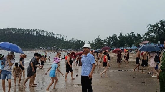 Hải Phòng cấm biển từ 17 giờ hôm nay, khẩn trương kêu gọi tàu thuyền vào tránh trú bão