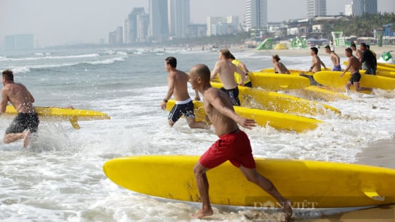 Đà Nẵng: Tuyệt đối không được chèo Sup khi thời tiết xấu