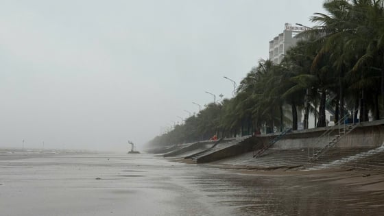 Cập nhật bão số 3 WIPHA: Toàn miền Bắc chìm trong mưa lớn