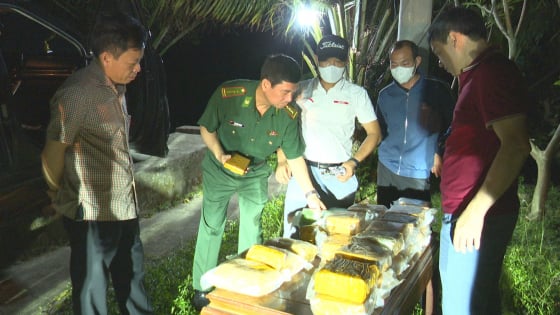 Phá chuyên án ma túy tại Cửa khẩu Cầu Treo, thu 45kg ma túy, súng
