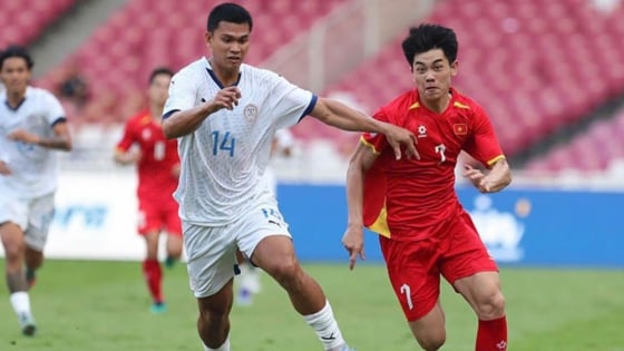 U23 Việt Nam ngược dòng hạ U23 Philippines, người hâm mộ “quay xe”