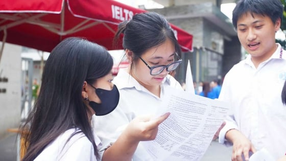 Công cụ quy đổi điểm 2025 của hàng chục trường đại học