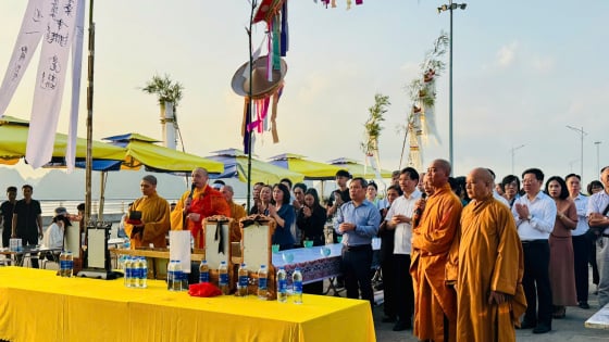 Đại lễ cầu siêu cho 39 nạn nhân tử vong trong vụ lật tàu trên vịnh Hạ Long