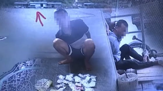 Triệt phá đường dây mua bán ma túy bằng ca nô ở giữa sông Hồng