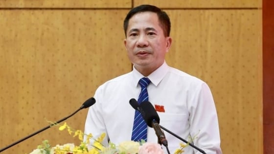 Công bố Nghị quyết phê chuẩn nhân sự của Uỷ ban Thường vụ Quốc hội