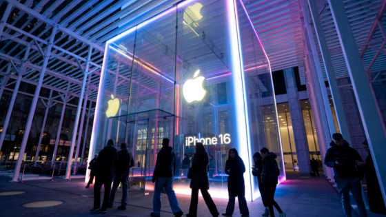 Apple đạt cú hích bất ngờ trong kinh doanh