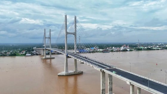 Hết cảnh cách trở sông Tiền, tỉnh Đồng Tháp mới với tỉnh Vĩnh Long mới, nối liền nhau bằng cây cầu hoành tráng này đây