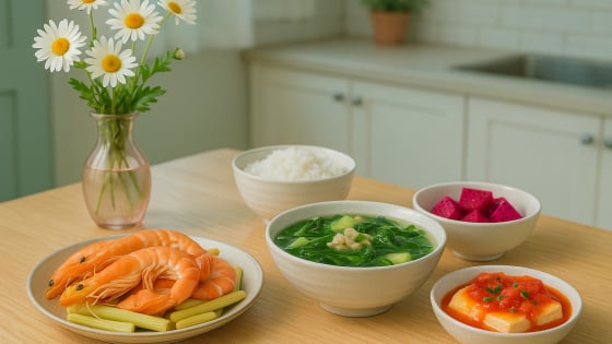 Bữa cơm tối 120 nghìn: Tôm hấp sả, canh mướp mồng tơi nấu hến