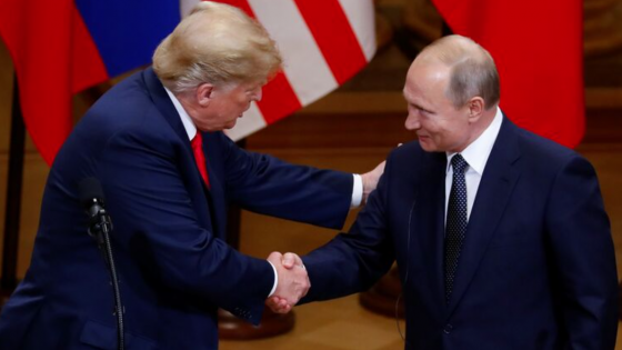 Chuyên gia: Kiev hoảng loạn vì cuộc gặp hai tổng thống Putin - Trump